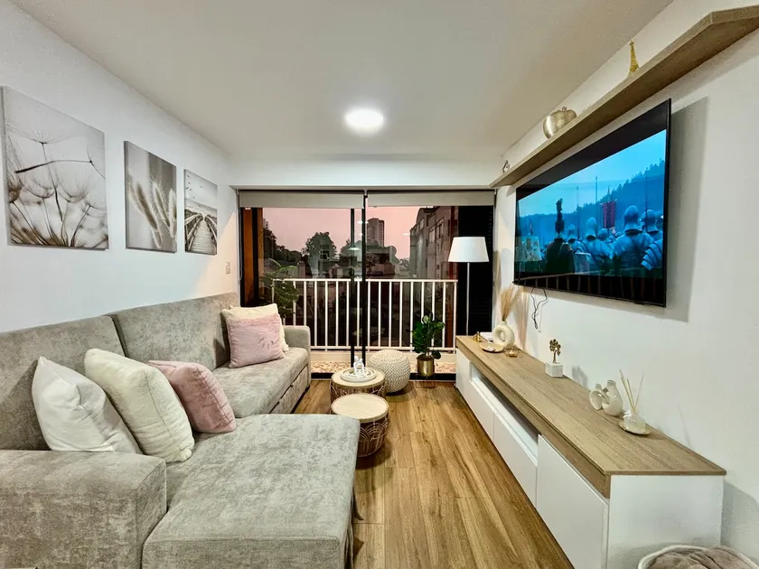 Luxury Apartment | Brand New, Centrally Located | 3BR | 2Bth - Image 1