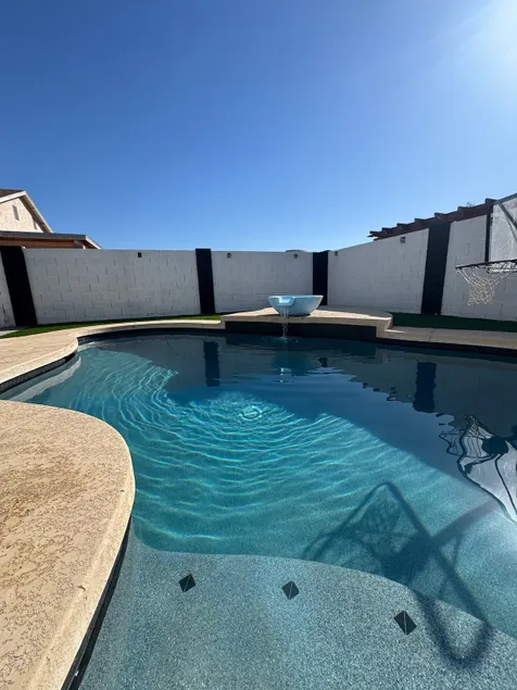 New Modern Home W/ Swimming Pool - Image 1