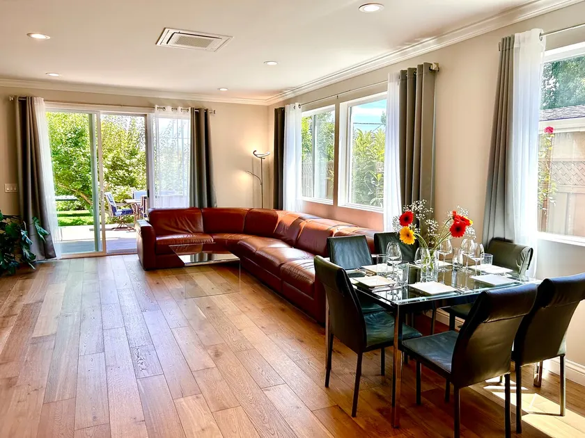 New 2 story modern 2bd/1 ba in a quiet cul-de-sac - Image 1