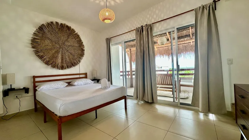 Salina - Room with Sea View and Balcony - Image 1