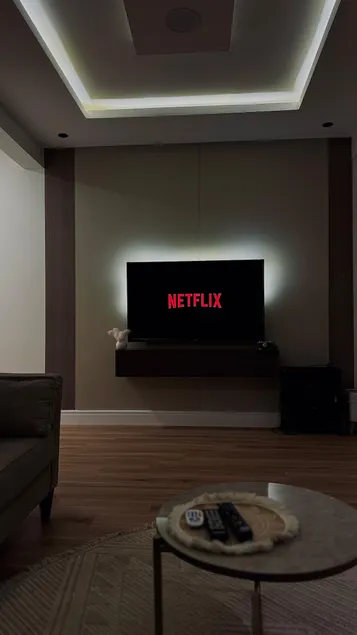 Twilight apartment - Image 1