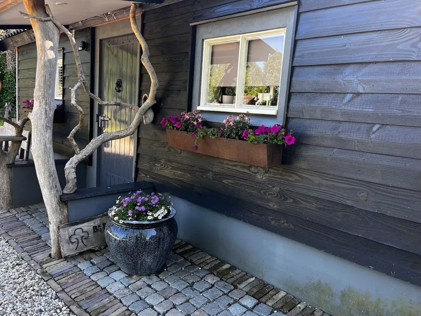 Cozy cottage with lovely wood stove - Image 1