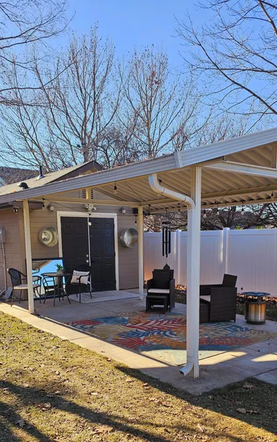 Pet friendly Studio with Free Breakfast & Jacuzzi - Image 1