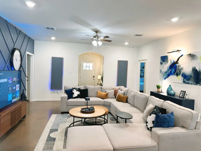Cozy 3BR Near Waco | 10 Min to Baylor & Silos - Image 1
