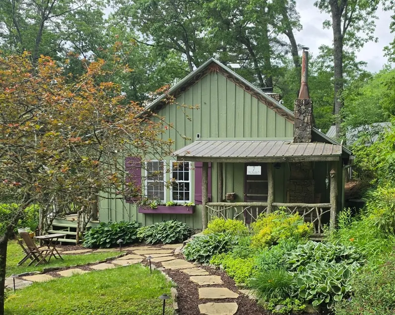 Enchanting Mountain Cottages w Hot Tub & Fireplace - Image 1