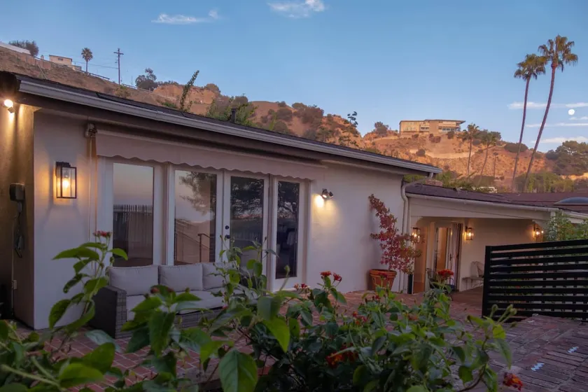 Bella Villa near Beverly Hills Amazing City view and hot tub - Image 1