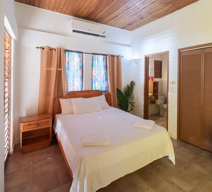 Coral Room at Papaya Beach JA - Image 1