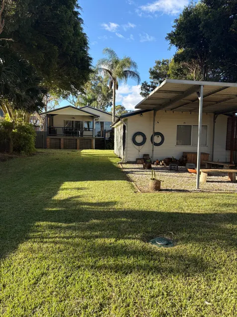 Sandpipers Beach House, Culburra - pet friendly - Image 1