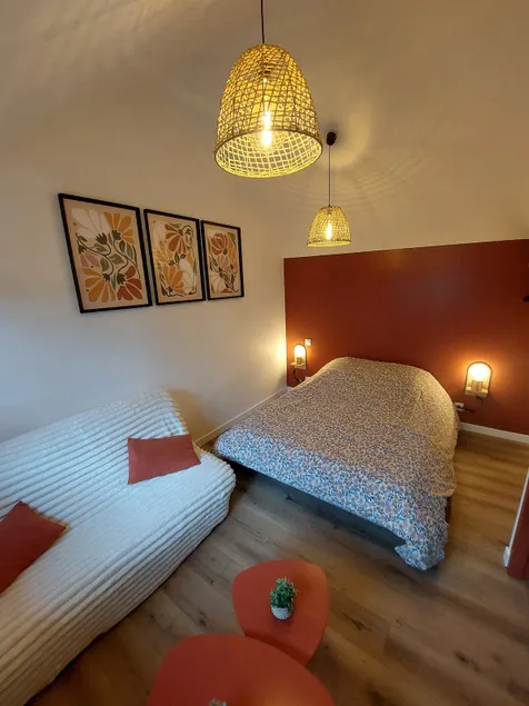 Quiet independent accommodation - Image 1