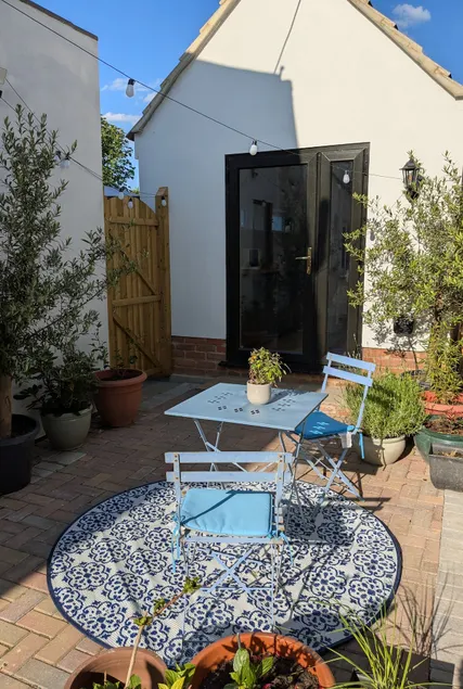 Cosy 1 bed annexe in Woodstock - Image 1