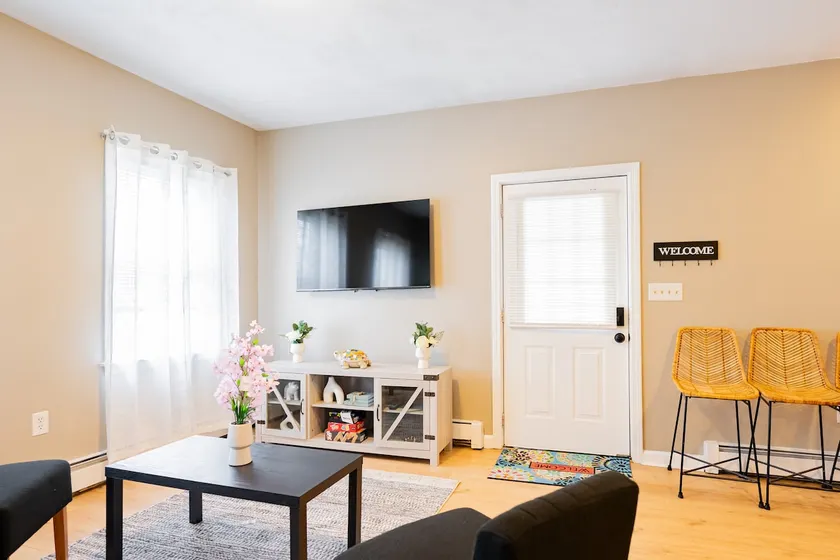 Cozy 4B Boston|mins from Tufts|Harvard|Casino - Image 1