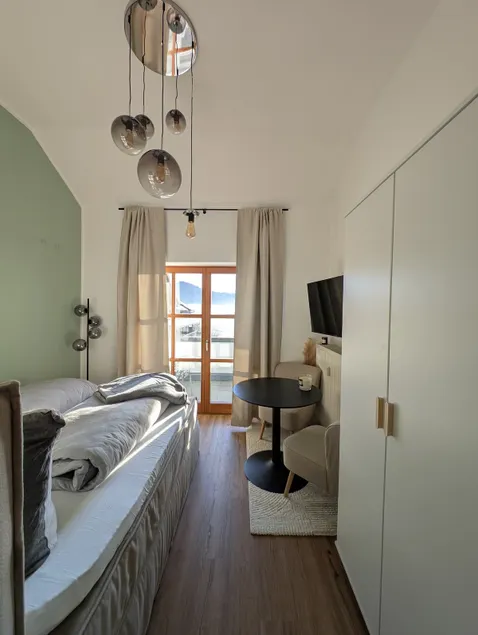 *Modern Hideaway with Danube View – Long Stays * - Image 1