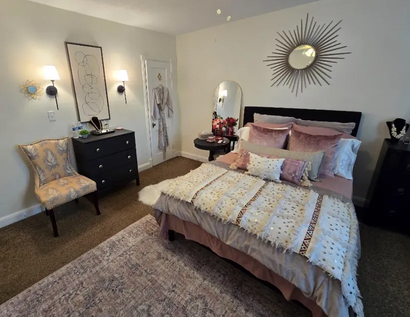 Centrally located, cozy, clean, quiet apartment - Image 1