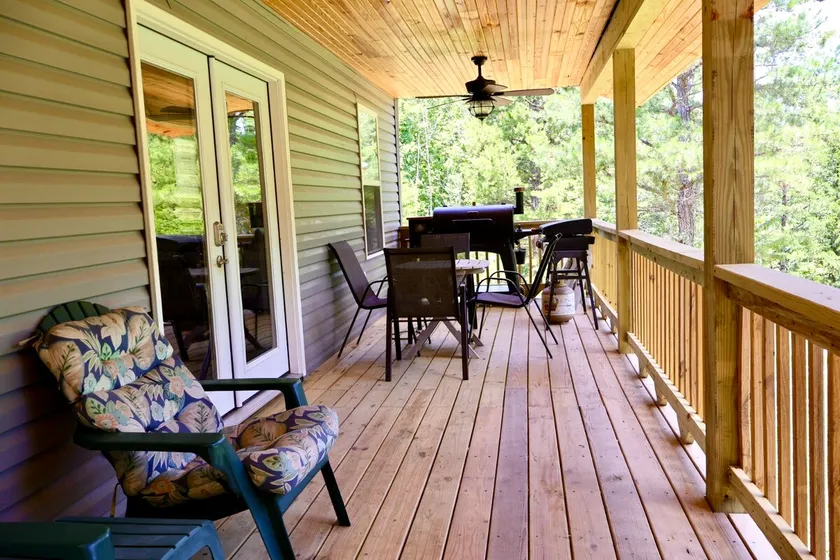 NEW 2 Bedroom Cabin 2 Miles to Montauk State Park - Image 1