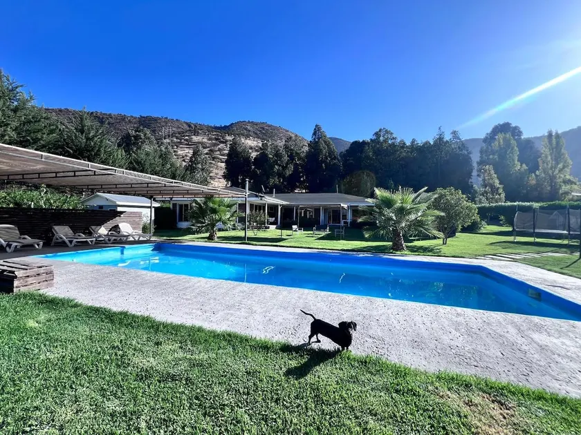 Country house on a plot with pool and traditional earthenware jar (15 people) - Image 1