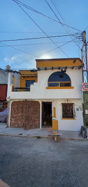 House 5H, Fast WiFi – 13 min to Downtown - Image 1