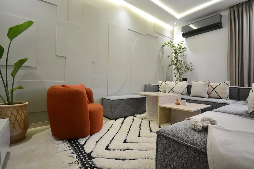 Marrakech Center • 5 pools & air-conditioned comfort - Image 1