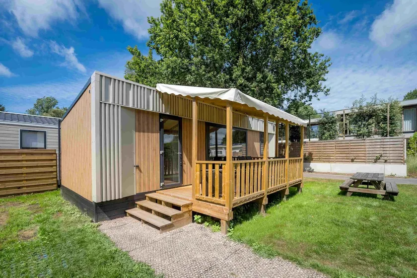 Luxury Chalet – 2 bedrooms - Chalets Koksijde - Image 1