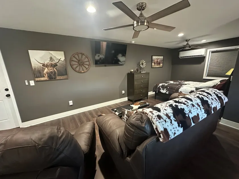 Tranquil Efficiency Studio - Image 1