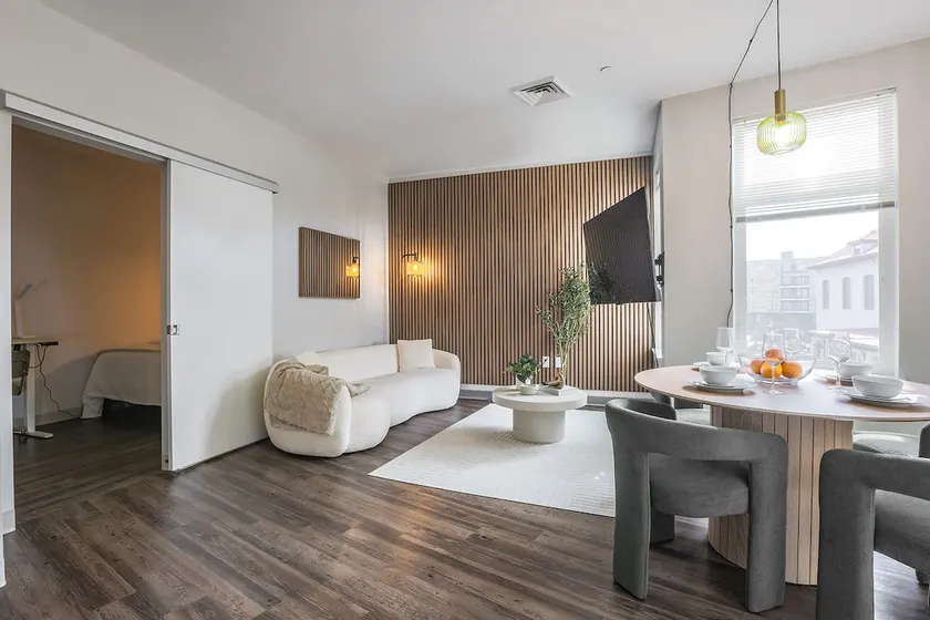 The Barton: Luxe • Comfortable • W/D - Image 1