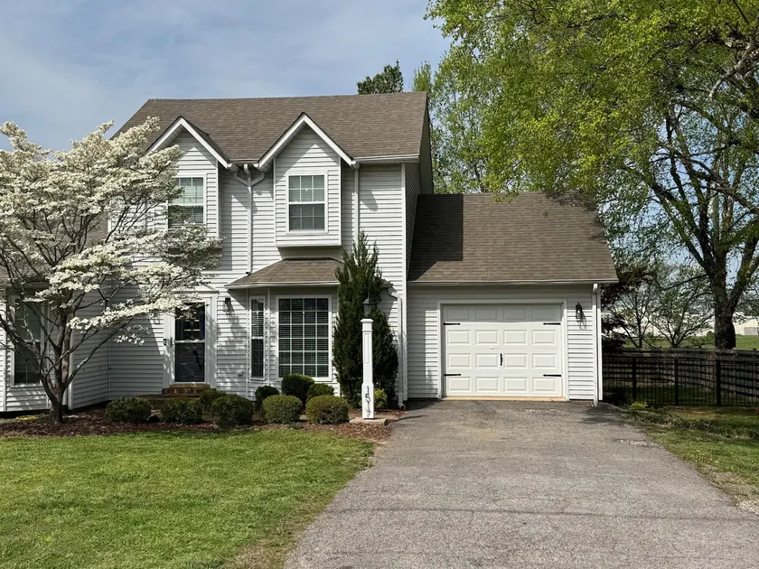 Massey Townhouse - Image 1