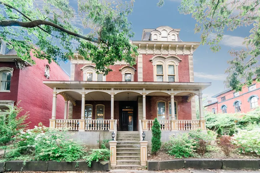 Walkable Suite In The Heart Of Pittsburgh - Image 1