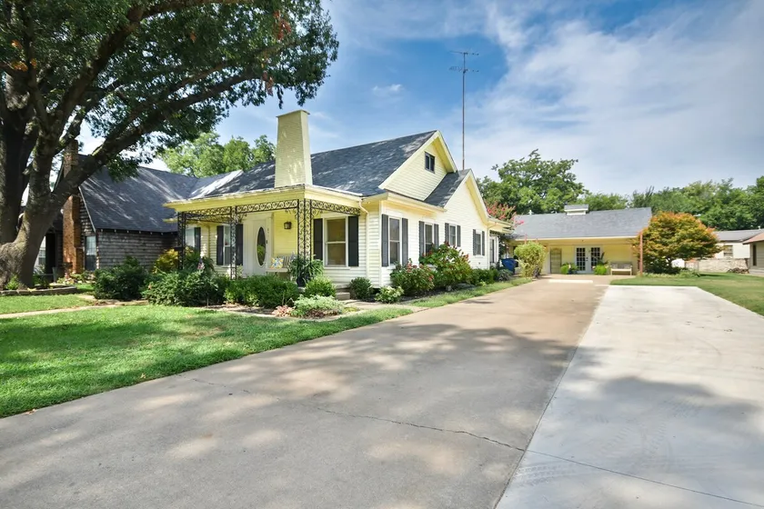 Lilly Cottage - Image 1