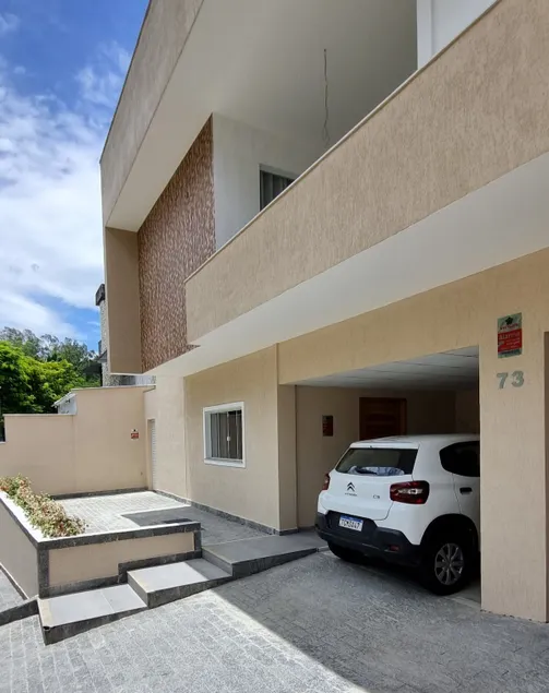 House with panoramic view - Image 1