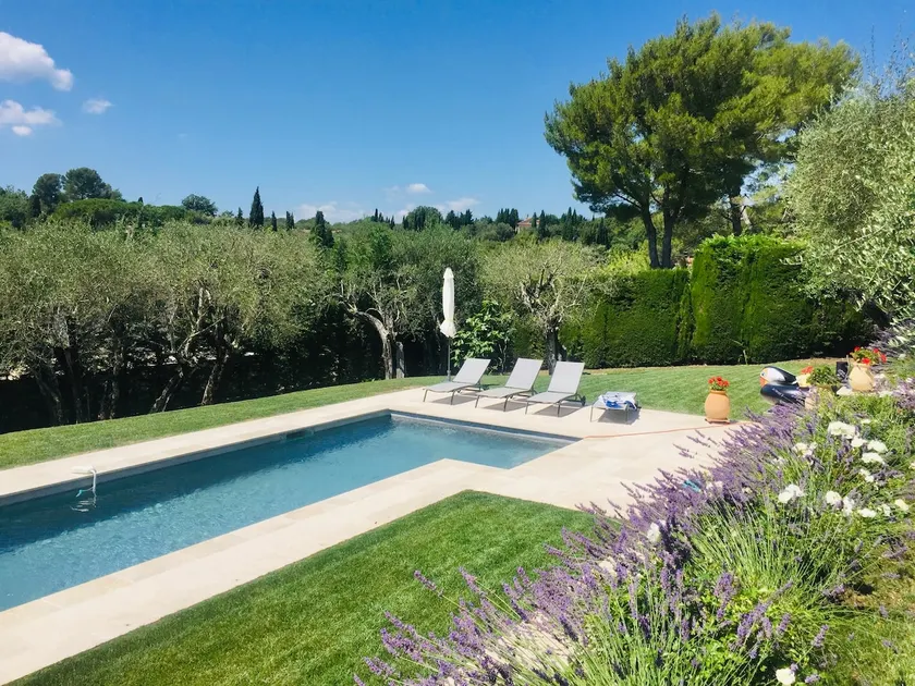 Villa with Pool in a private domain in Valbonne - - Image 1