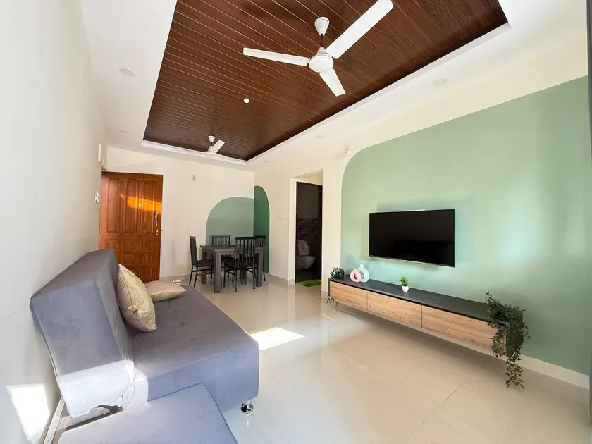 Luxury 1 BHK, 5 mins beach drive - Image 1
