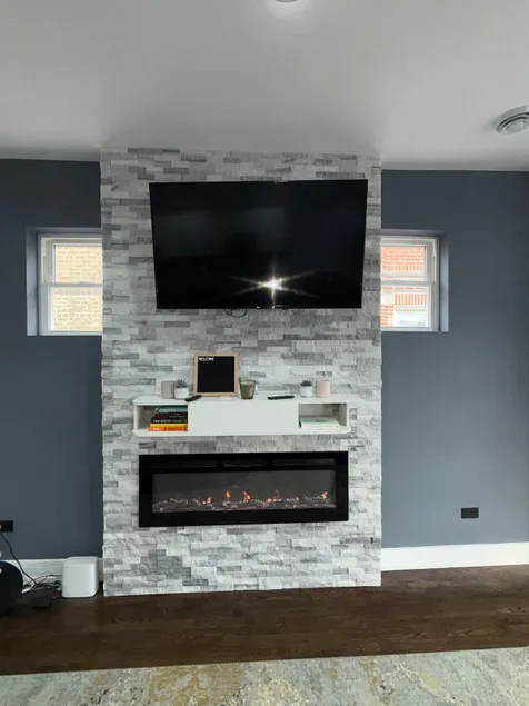 Feel at home (Entire Listing) - Image 1