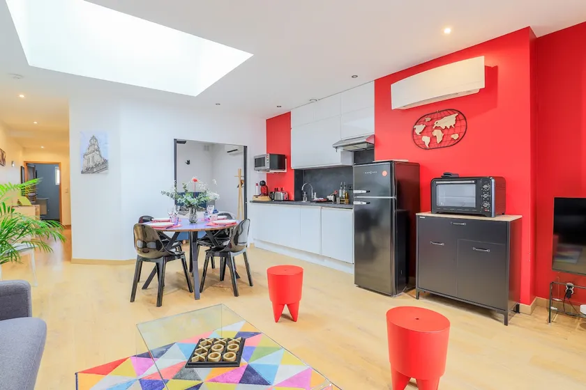 Living room, air conditioning, downtown Arras, 6 people/2 bedrooms, - Image 1