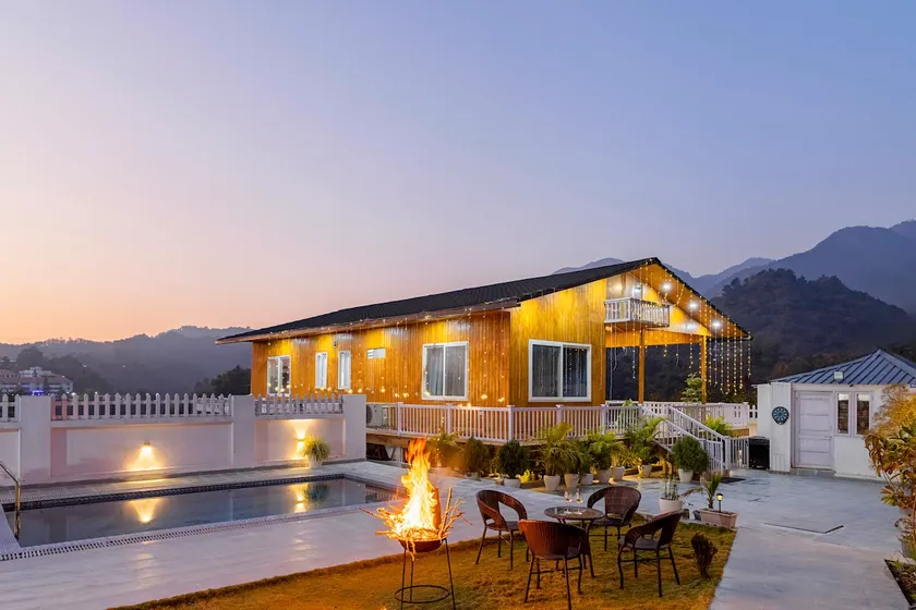 Serene Paws Retreat: Hilltop Stay W/ Pool & Garden - Image 1