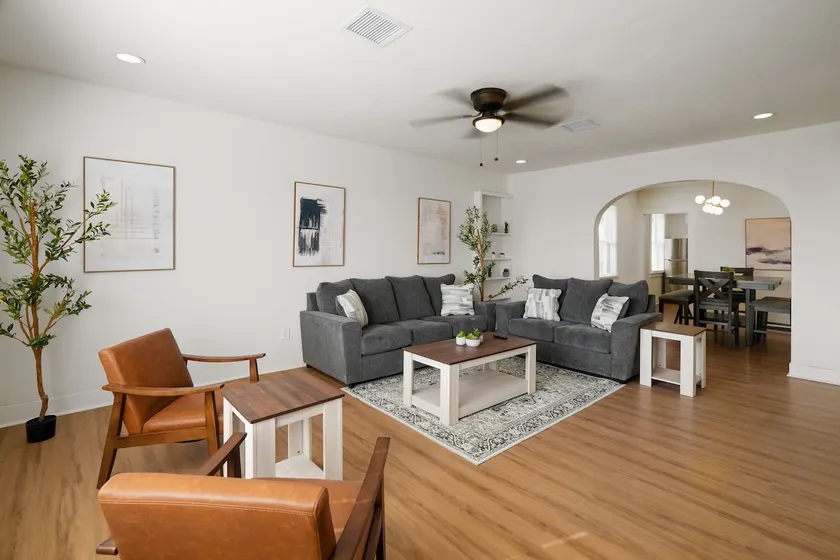 Newly Renovated Comfy Home - Image 1