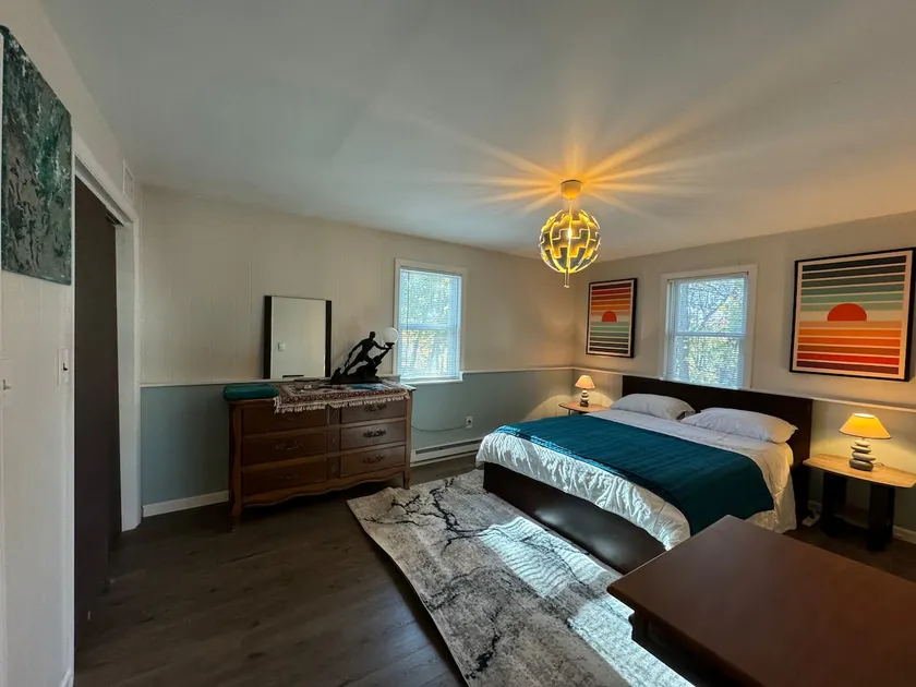 Cozy private one bedroom - Image 1