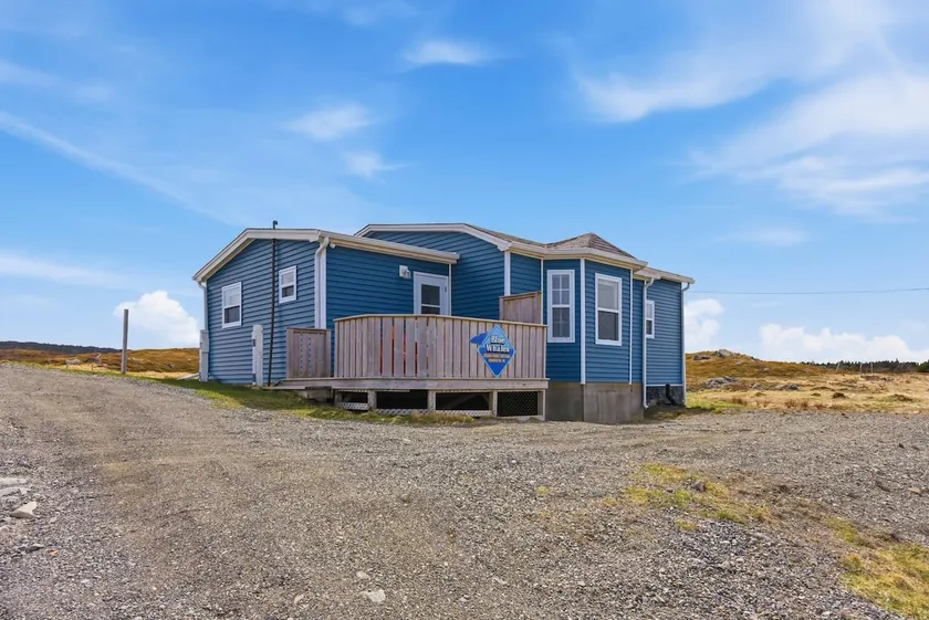 Blue Whales Oceanfront Cottage - Spillars Cove, NL - Image 1