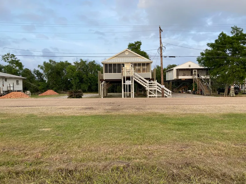 Blue cat lodge - Image 1