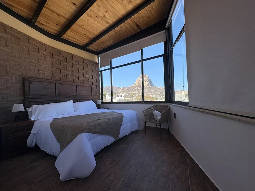 06 Centrally located penthouse - Image 1
