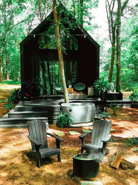 Romantic Cabin | Hot Tub, Soaking Tubs & Fire Pits - Image 1