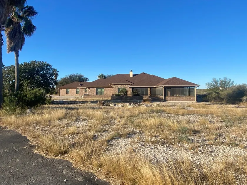 Jones House at Lake Amistad - Image 1