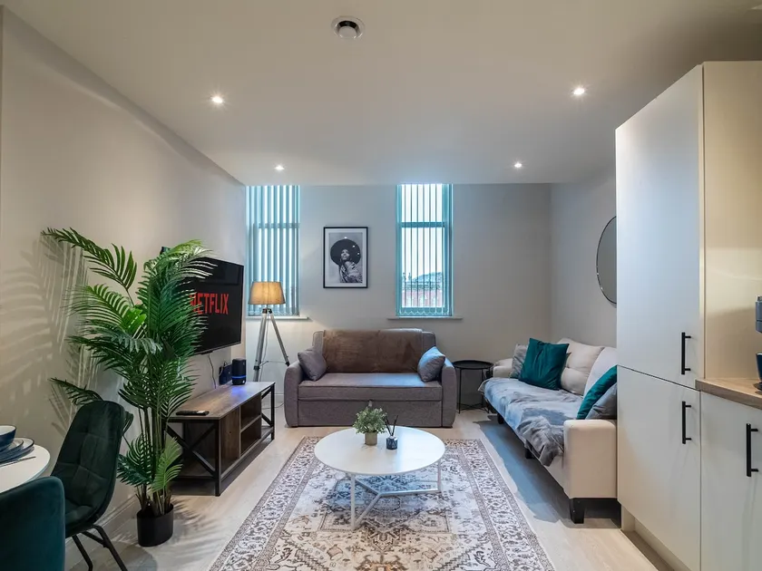 Central Leeds Apartment By Leeds Arena - Image 1