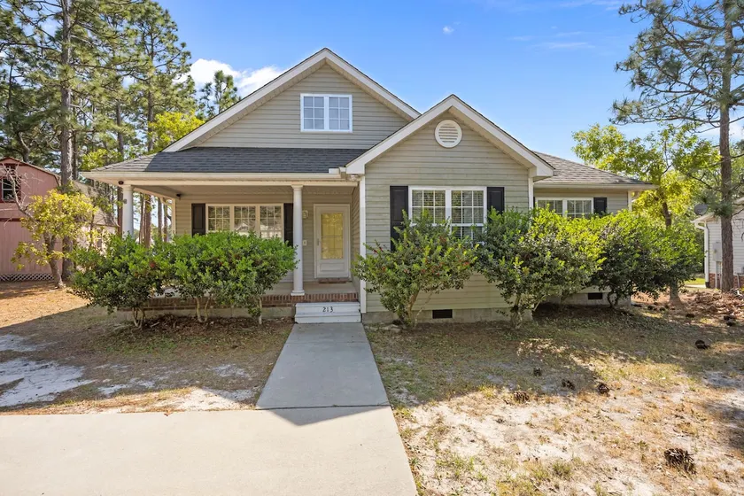 Lake Keziah House-lakefront, peaceful, & spacious! - Image 1