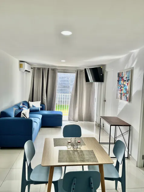 Full Comfort, Airport Area, Safe! - Image 1