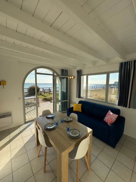 B009 - Duplex Studio Maisonette, Ocean-Facing - Image 1