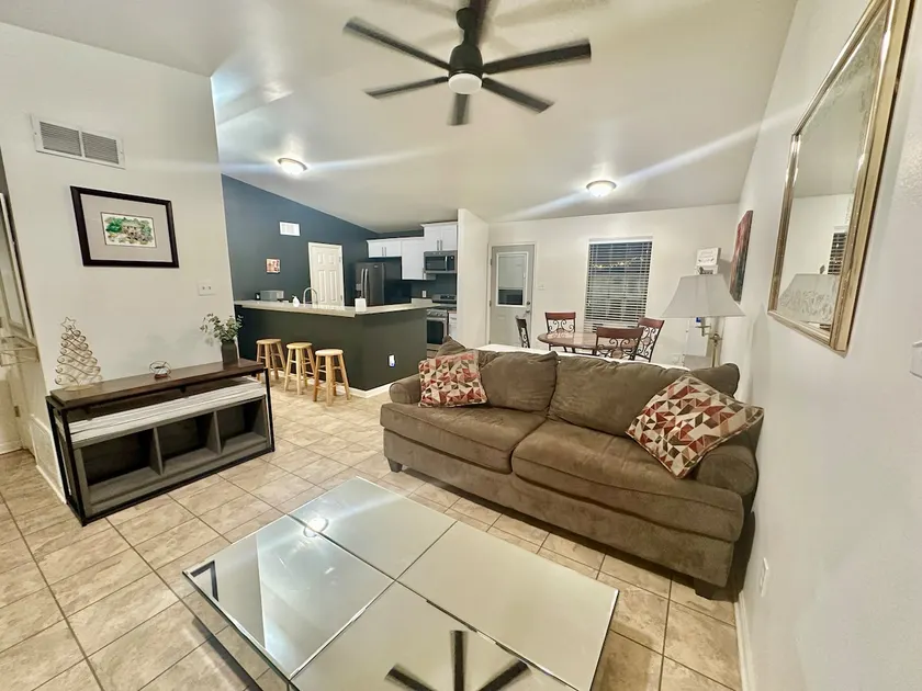 The Little Rock Retreat - Image 1