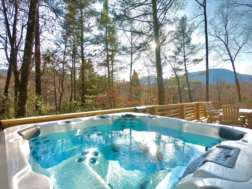 Luxury•5 Kings•Views•FirePit•EVCharger•PoolTable - Image 1
