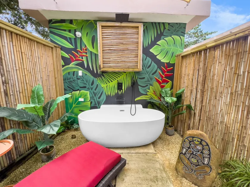 Casa Luquillo Cozy Retreat House With Pool n Tub - Image 1