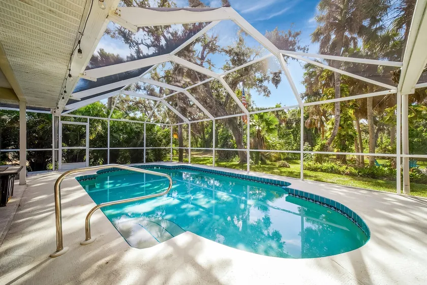 Oasis on Nightingale | Pet-Friendly Pool Home - Image 1