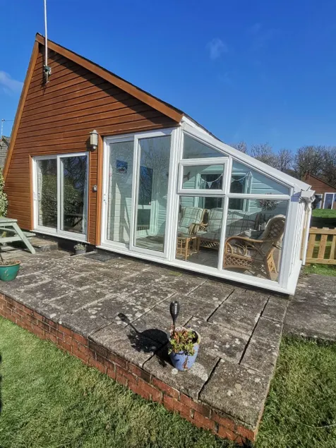Sea Coombe | Peaceful Dog-Friendly Lodge - Image 1