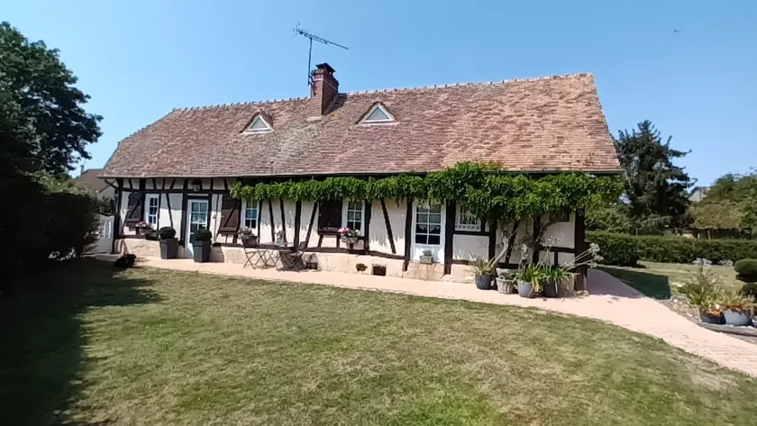 Normandy house - Image 1
